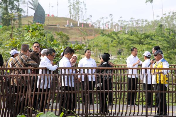 Menteri AHY Berkeliling IKN Bersama Presiden, Wapres RI, dan Menteri KIM Meninja...