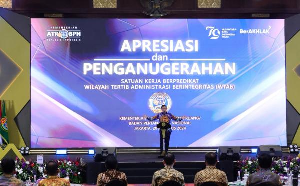Berikan Predikat WTAB kepada 46 Satuan Kerja Daerah, Menteri AHY: Zona Integrita...