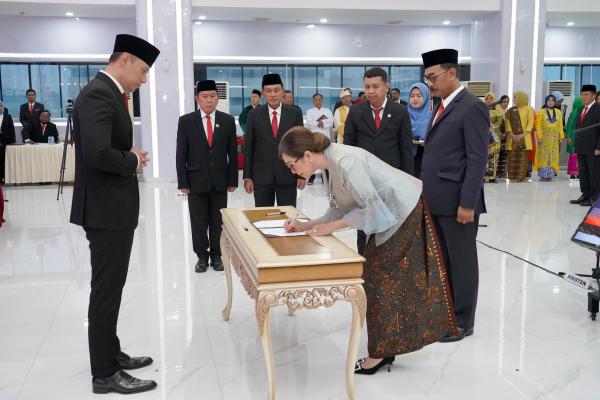 Lantik 67 Pejabat Struktural dan Fungsional, Menteri AHY Harapkan Jajaran Kement...