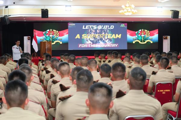 Berikan Pembekalan di Akmil Magelang, Menteri AHY: Bonus Demografi Harus Dibaren...