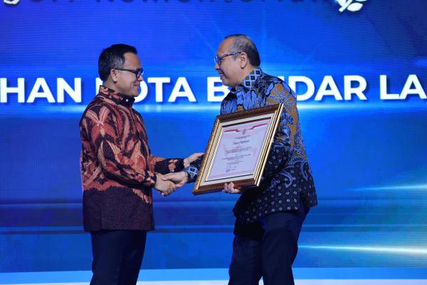 Selenggarakan Pelayanan Publik yang Prima, Kementerian ATR/BPN Raih Dua Pengharg...