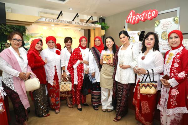 Selenggarakan Bazar UMKM, Pembina IKAWATI ATR/BPN: Pilar yang Kuat untuk Kemajua...