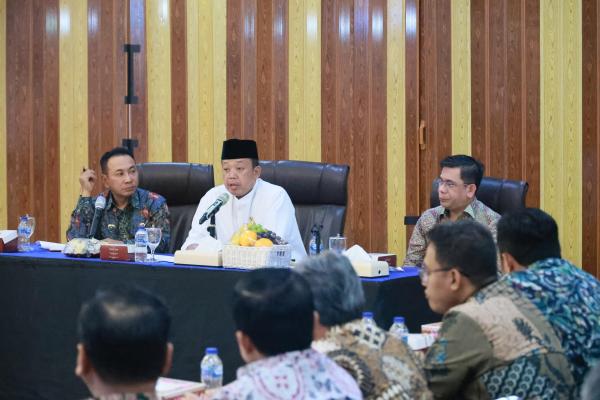 Menteri Nusron Tekankan Pelayanan Publik Harus Sesuai SOP dan Sederhana