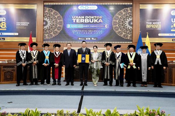 Laksanakan Ujian Doktor Terbuka, Menteri AHY Lulus dengan Predikat _Cumlaude_