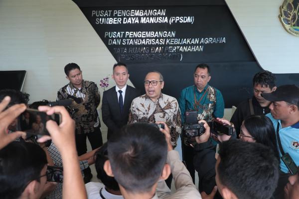 Kolaborasi dengan Mahkamah Agung, Sekjen Kementerian ATR/BPN: Upaya Penyelesaian...