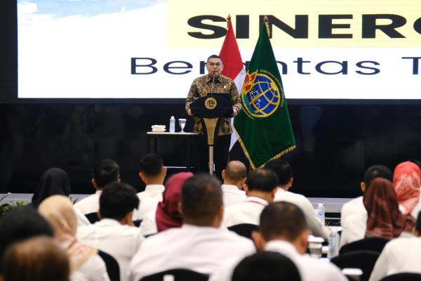 Tutup Rakor Pencegahan dan Penyelesaian Tindak Pidana Pertanahan, Wamen Ossy Tek...