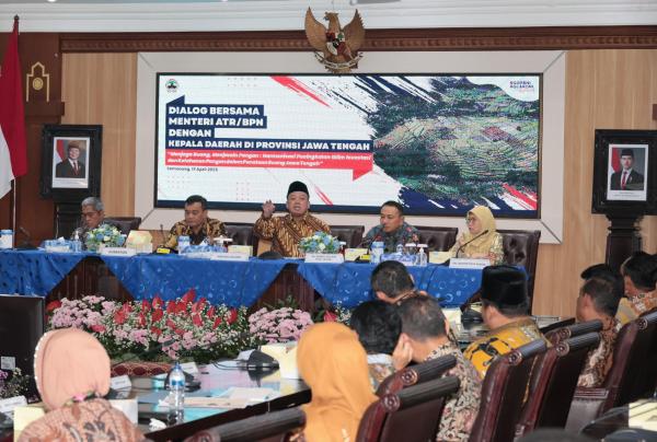 Menteri Nusron Ajak Kepala Daerah Se-Jawa Tengah Kolaborasi Selesaikan Sertipika...