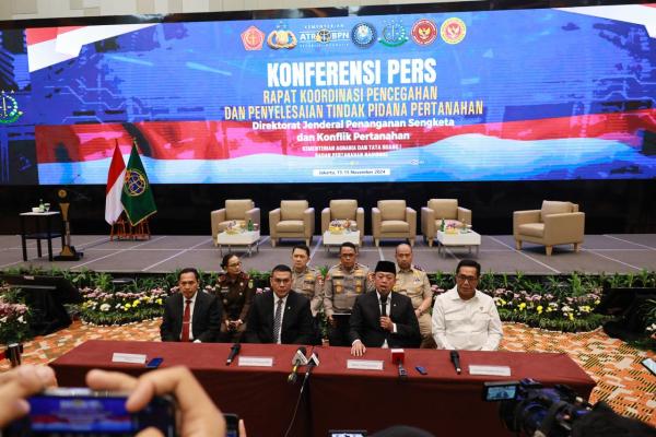 Berikan Efek Jera bagi Mafia Tanah, Tersangka Tindak Pidana Pertanahan di Bandun...