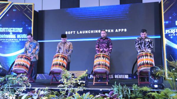 BPKH Luncurkan BPKH Apps dan Berikan Apresiasi Kinerja Terbaik BPS BPIH Semester...