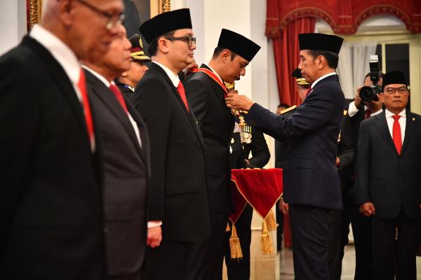 Dianugerahi Bintang Mahaputra Nararya dari Presiden Jokowi, Menteri AHY Akan Ter...